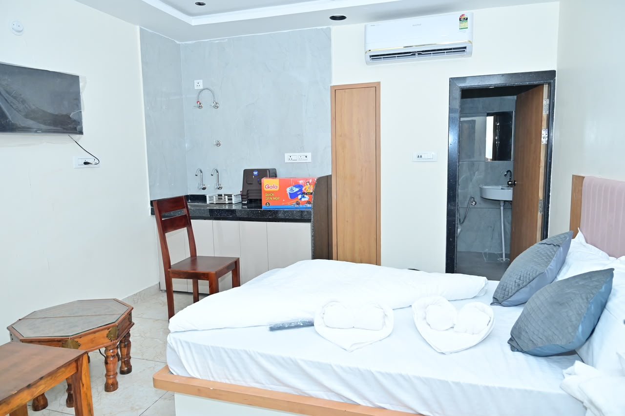 Apartment 6