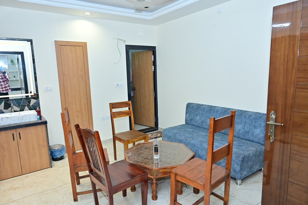 Apartment 5